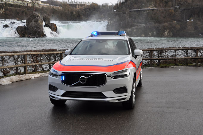 Polizei Münchenstein Volvo XC60