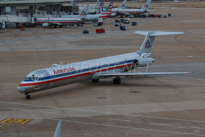American Airlines McDonell Douglas MD-82 