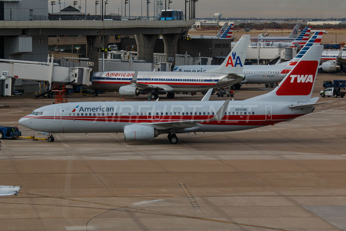 American Airlines Boeing 737-800 "TWA" 