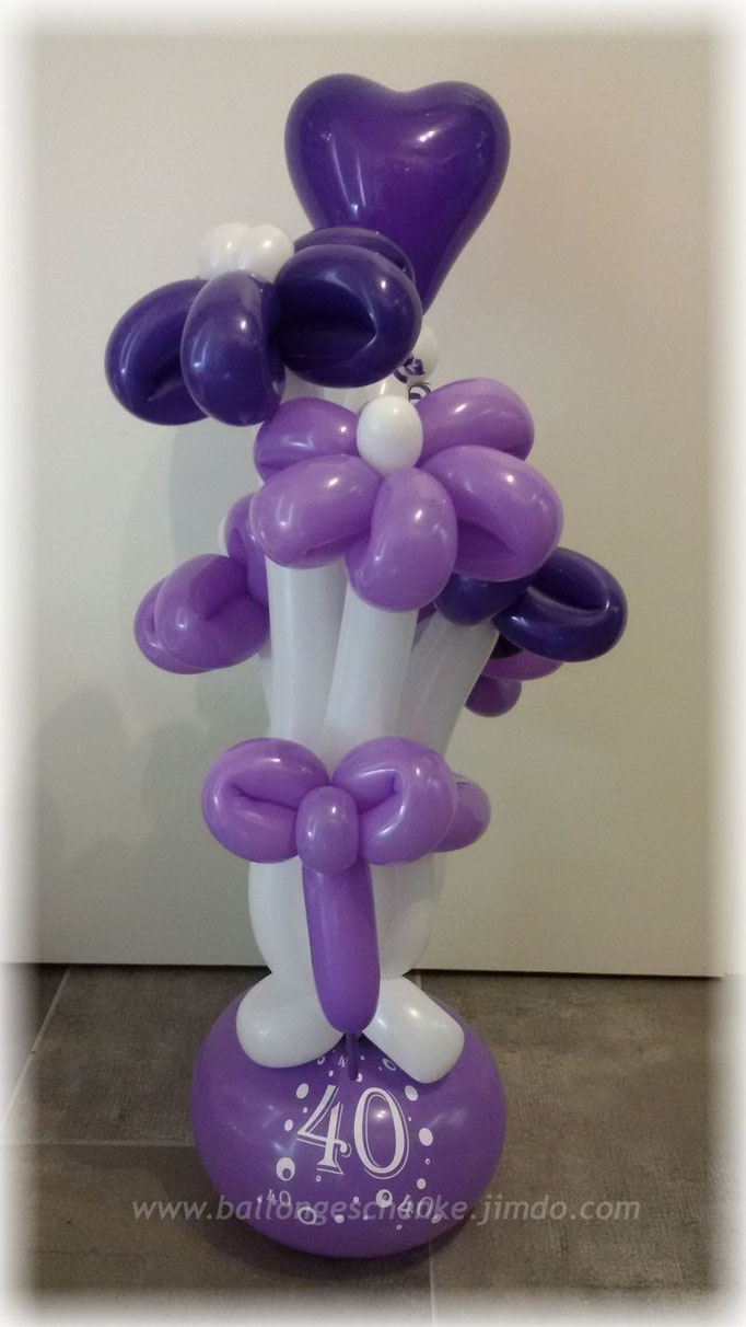 großer Blumenstrauß mit Herz und Motivballon  - Preis  15,00€