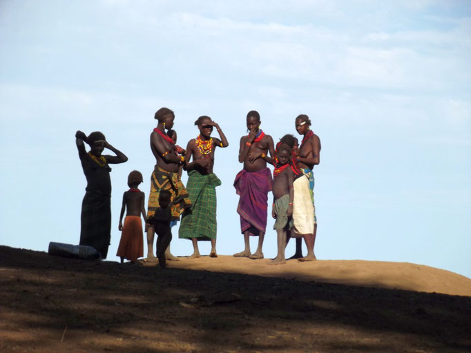 Les Dassanech, le village à Omorate en Ethiopie. Voyage Séjour Trek Trekking Randonnée Road Trip en Ethiopie Visite de la Vallée de l'Omo en Ethiopie. 