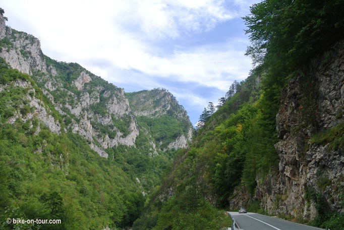 Balkan 2014 • Montenegro • Tara Schlucht