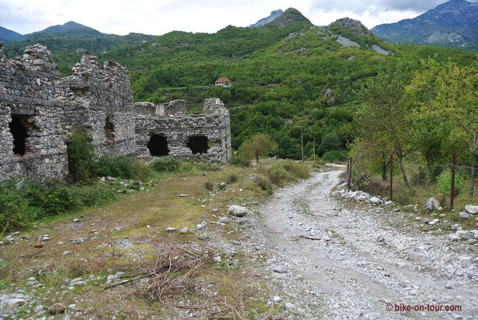 Balkan 2014 • Albanien • Theth Runde