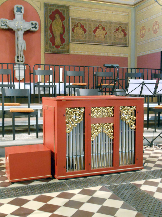 Orgel mit Blattgold