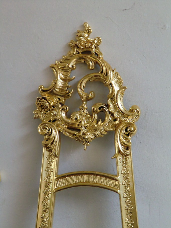 Kopf Staffelei Blattgold