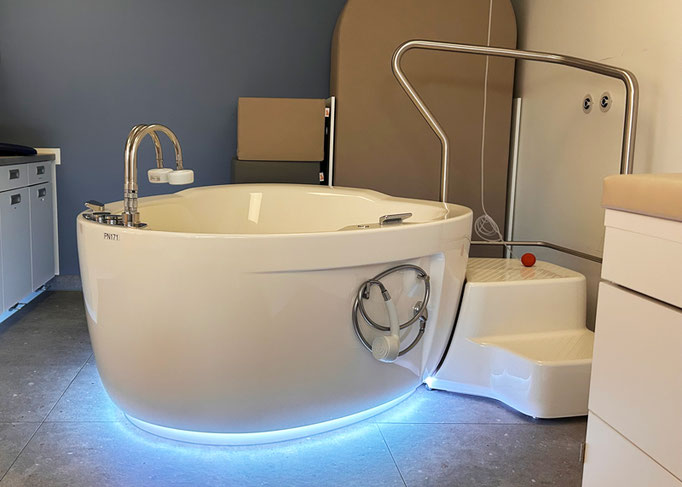 Badewanne Geburt Hebammenteam am Clemenshospital Münster