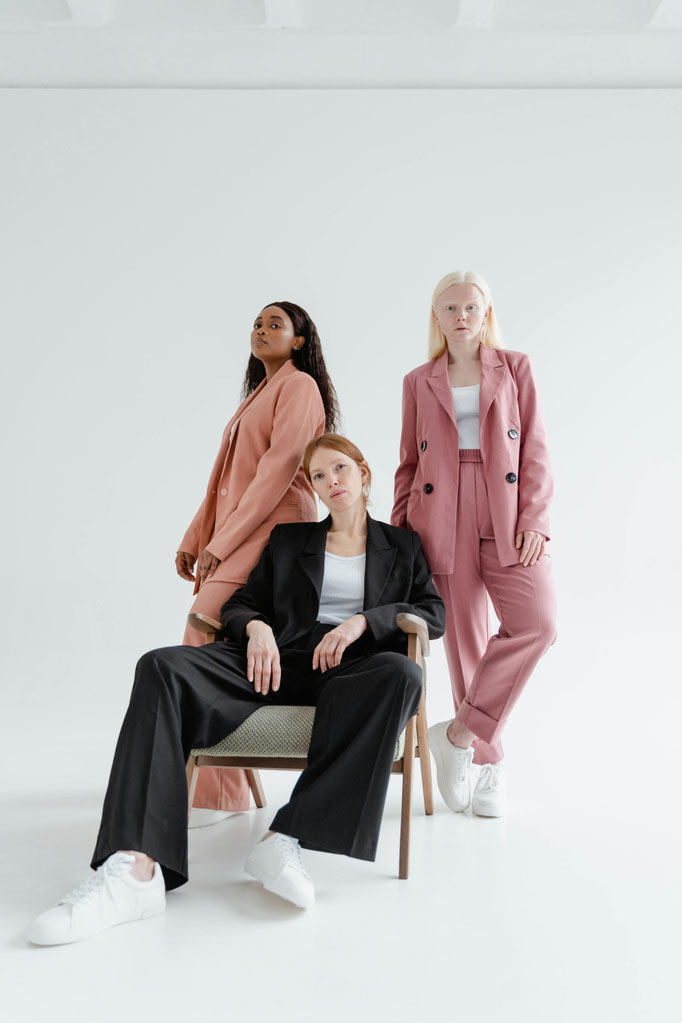 Professionelles Hair & Make-up für Commercial Fotoshooting und Videoproduktion – Make-up Artist aus Münster