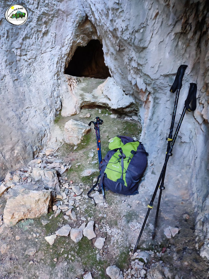 Pequeña cueva