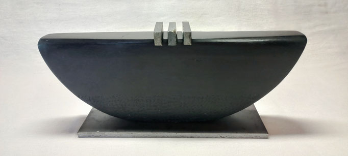 "Méditation I" bois abachi et granit, 14x40x4, 2023