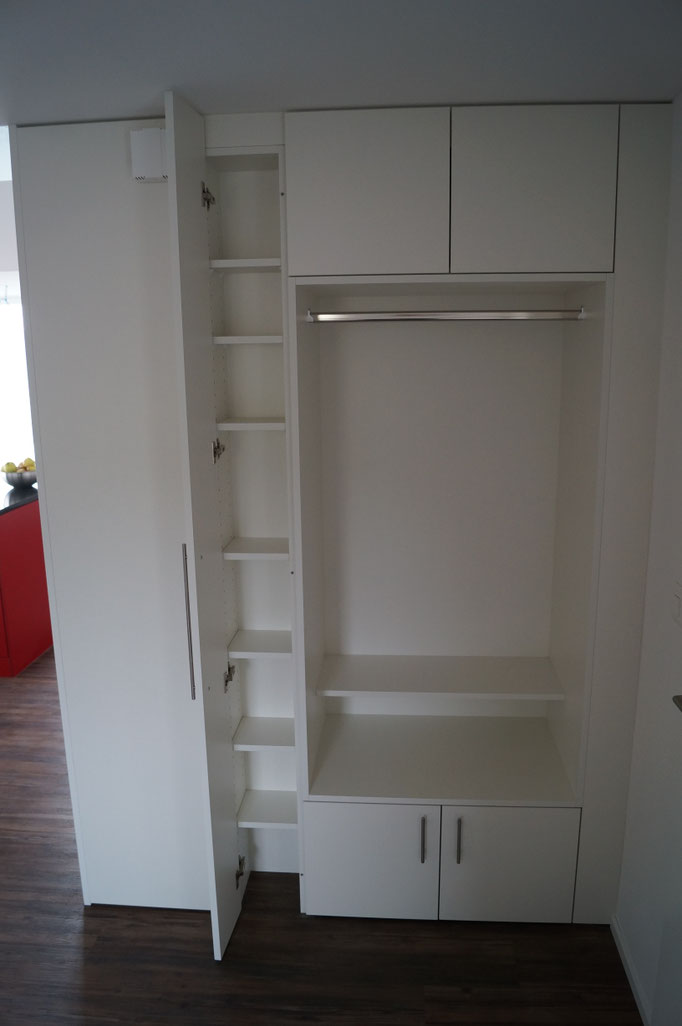 Garderobe weiss