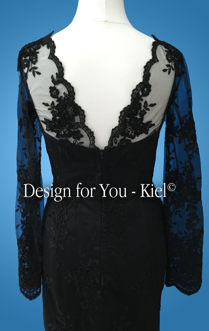 Abendkleid Lisa hinten (Detail) - © Design for You - Kiel