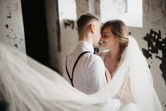 Boho Bohemian Vintage Hochzeit Hochzeitsfotograf Norddeutschland Scheune