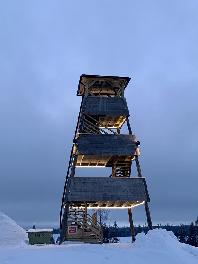 beim Aussichtsturm von Malå