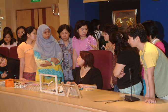 Japanese Style Hand-made Accessory Workshop デコ アクセサリー ワークショップ