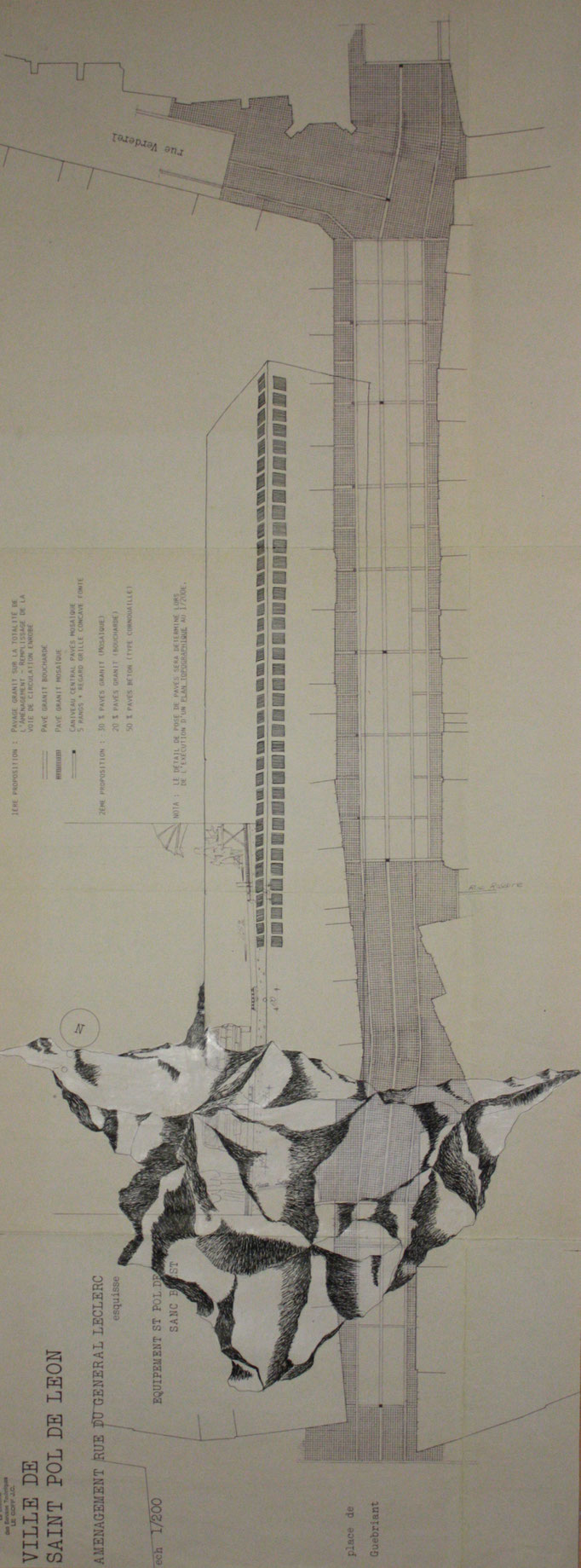 Tour I, dessin à l’encre sur plan d’urbanisme, 20x75 cm , 2012.