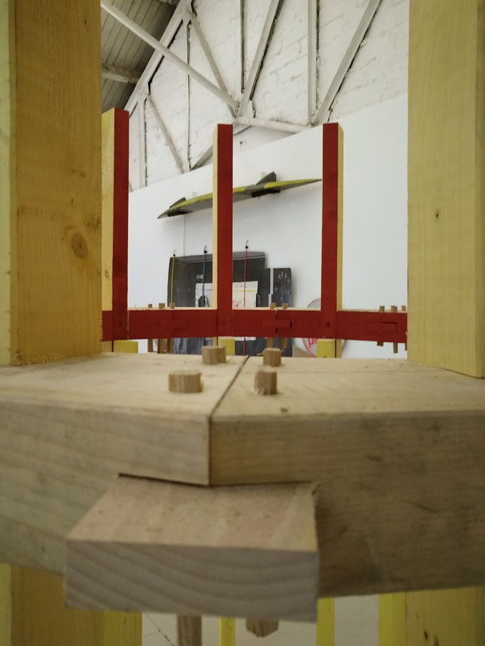 Château d'eau (détail), bois, 2021. Vue de l'exposition In Two avec Charles Thomassin aux Ateliers Vortex, 2021.