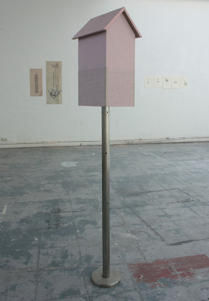 Forteresse, acier et plaques de plâtres ignifugées, 160x35x30 cm. 2013.