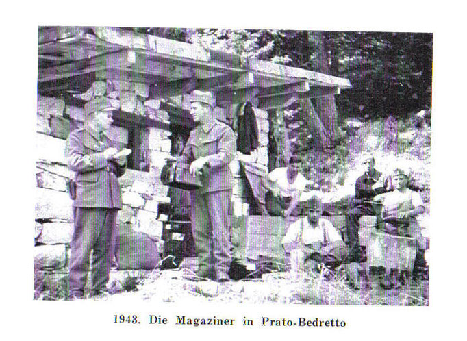 Grossvater Magaziner im Munitionsmagazin.