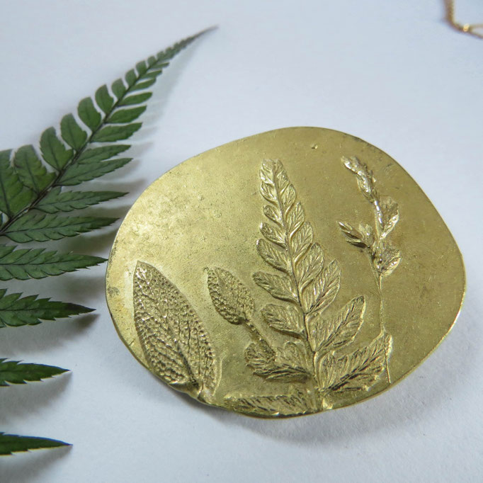 broche botanique fougère