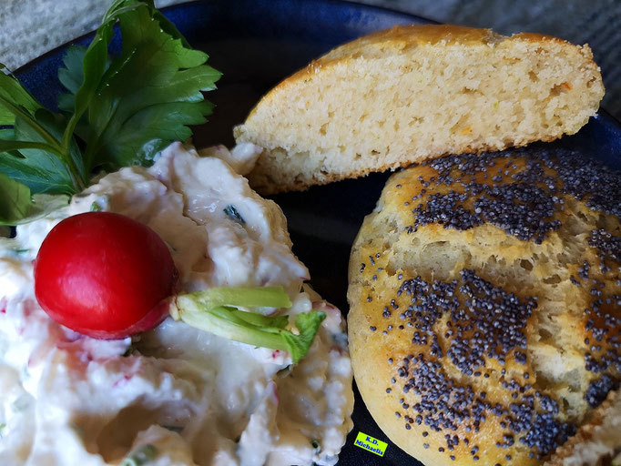 Glutenfreie hefefreie schnell selbstgemachte Quarkbrötchen / -Semmeln oder Brotstangerl mit Quark und Buchweizen aus eBook/Buch Glutenfreie Lieblings-Backrezepte 2 von K.D. Michaelis