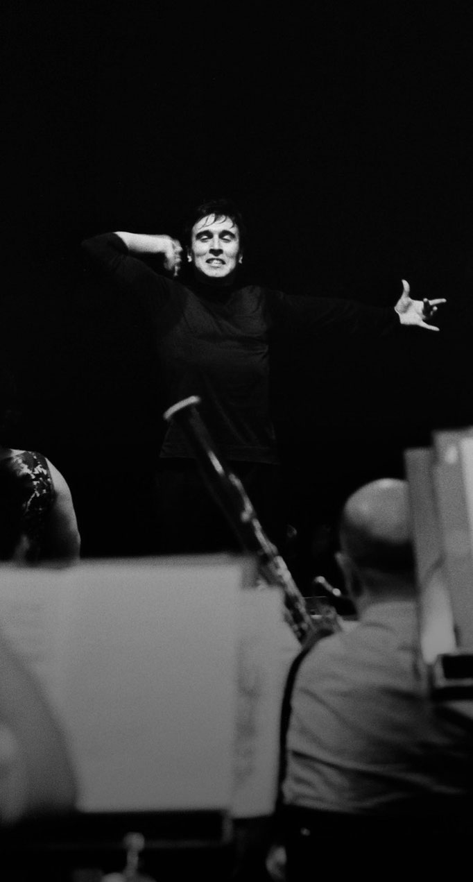 Claudio Abbado’s debut in La Scala Theatre in Milan, 1965 © courtesy Contrasto/Cesare Colombo