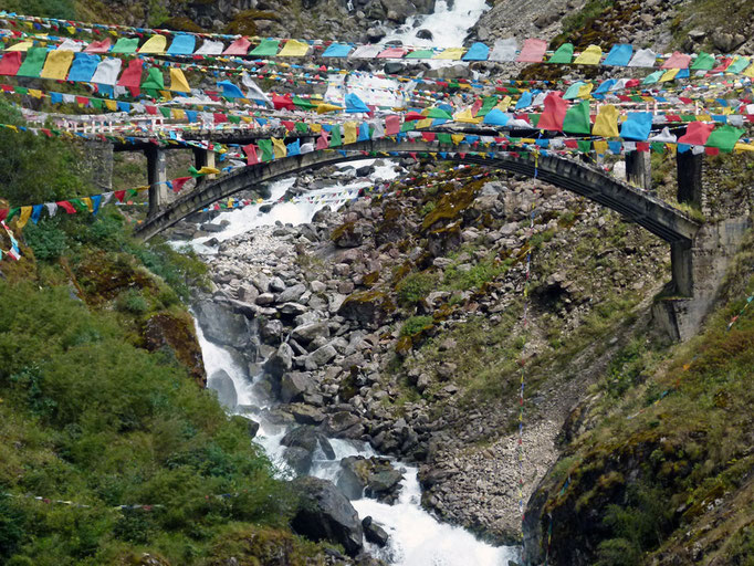 unterwegs Rongbuk-Zhangmu, Höllenschlucht