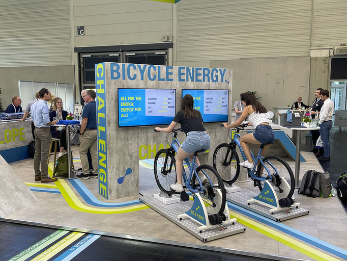 EnergyBikes erzeugen virtuell Wasserstoff