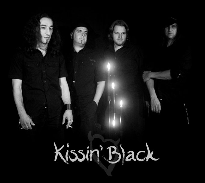 kissin' black "040707" 2009 | by gut.ch