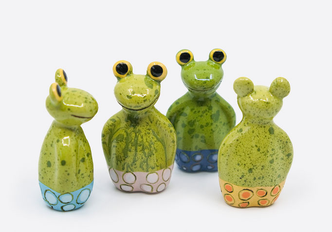 Viktor Frosch, Keramikfigur, Porzellanfrosch, Badehose, handgemacht. Geschenke & Accessoires