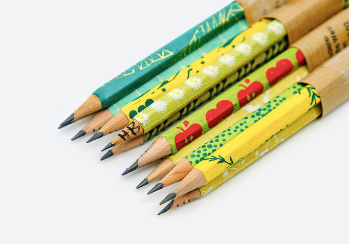 Bleistifte, farbig, handgemacht, Loktapapier, Bleistiftskizze, Zeichnungssachen. Geschenke & Accessoires 
