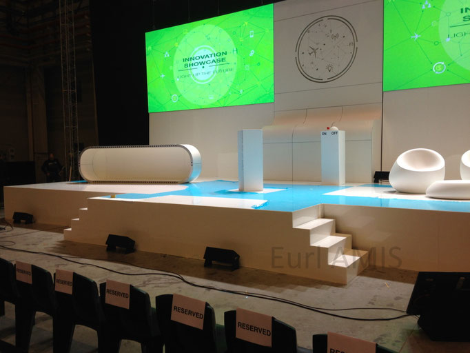 Habillage plexi blanc scene
