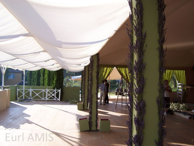 terrasse chapiteau voile et poteaux