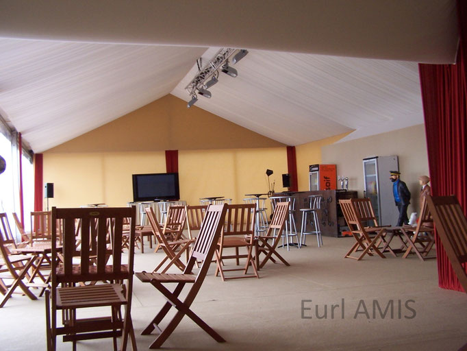 Habillage complet chapiteau velums et tissus tendu sur cloison CHOLET tour de F