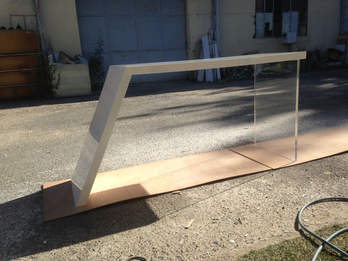 fabrication desk plexiglass