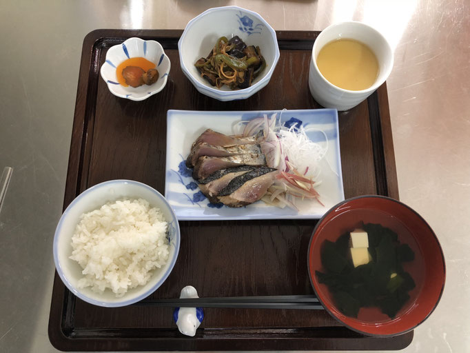 鰹のタタキ