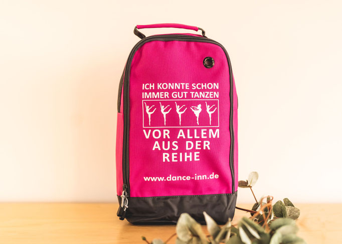 Schuh-Case in der Farbe Pink mit Veredelung in Weiß