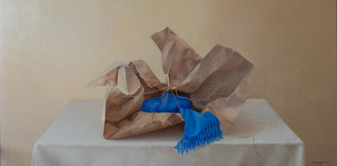 Papelote y bufanda, Oil on canvas mounted on panel, 39 x 19 inches.