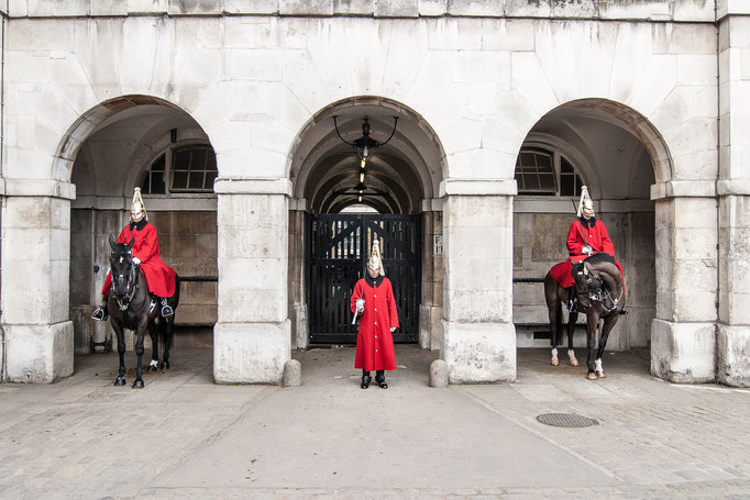 Peter: Horse Guards (taken from our photobook "London 2008")