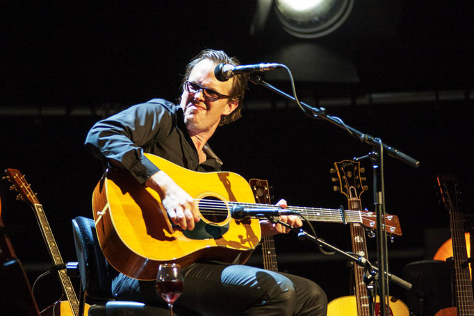 2012 Joe Bonamassa at Phönix Halle Mainz - dust Bowl Tour -