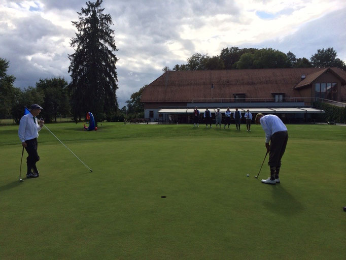 Bis zum letzten Putt Genussvolles Golfspiel im Swiss Hickory Golf Club