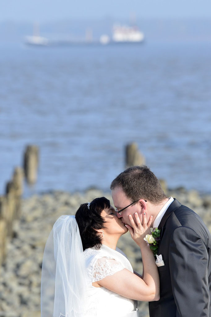 Fotograf Nordsee, Hochzeitsfotograf, Hochzeitsfotografie, Heiraten, Hochzeitsmesse, Foto, Elbe, Drochtersen, Krautsand, Wischhafen, Jork, Buxtehude, Stade, Altes Land, 2016, 2017, 2018