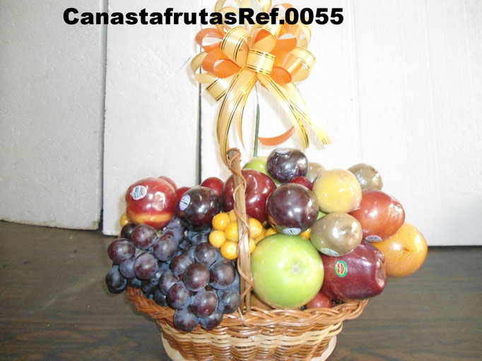 FLORISTERIA LOS FRUTALES. CANASTA DE FRUTAS REFERENCIA N.0055