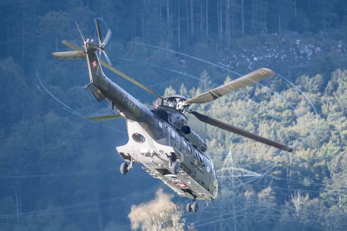 Eurocopter AS 532 UL Cougar 