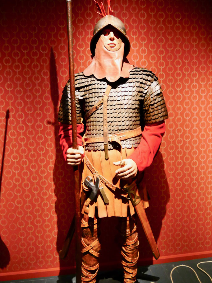 Marksburg Ritterrüstung Ritter Burg Marksburg Braubach am Rhein