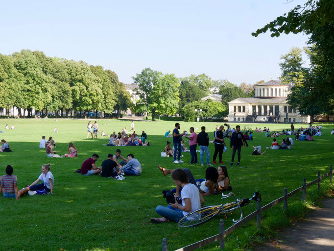 Sehenswürdigkeit Deutschland Bonn, Poppelsdorfer Schloss Universität im Hofgarten