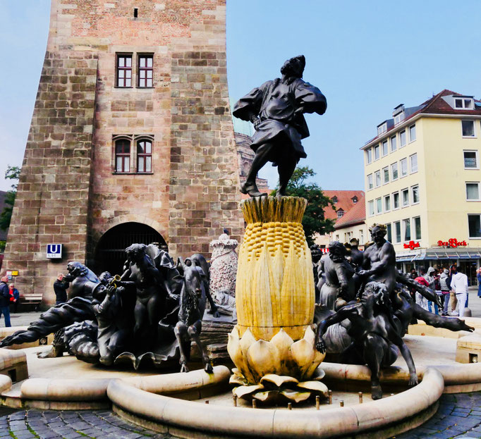 Der " Ehebrunnen" in Nürnberg Sehenswürdigkeiten Deutschland Nürnberg