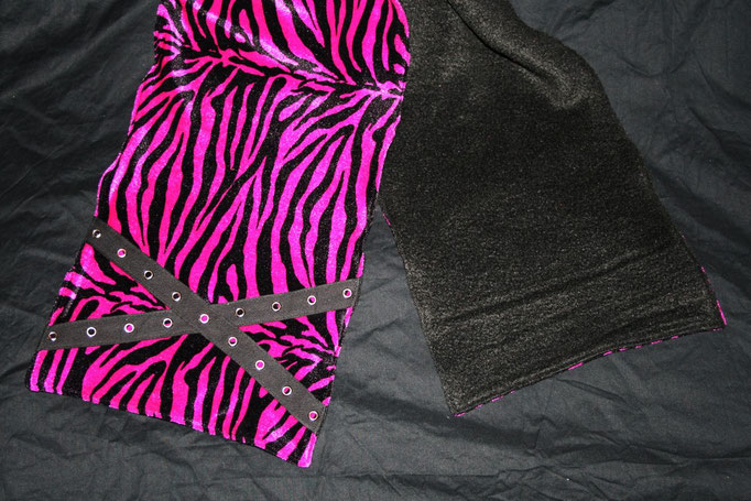 Zebraspider Fleece Schal Zebra pink Ösenband