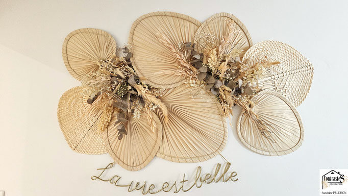 Chambre bébé cocooning avec mobilier et déco artisanale