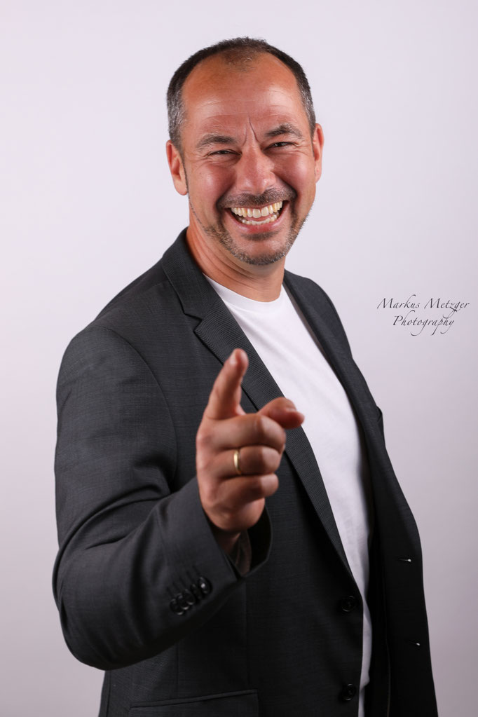 Markus Metzger arbeitet als Fotograf im Rems-Murr-Kreis, Bild Mann, Alfdorf, Welzheim, Alfdorfer Bürgermeister, zu sehen auf der Homepage https://www.markus1.de