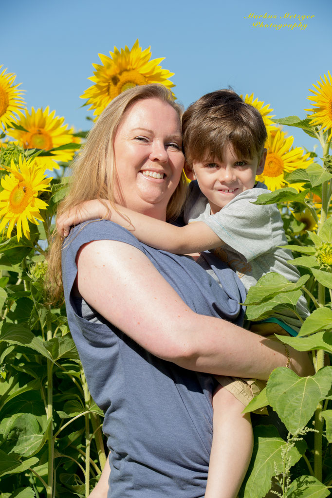 https://www.markus1.de, markus, metzger, fotograf, rems murr kreis, hochzeit, hochzeitsfotograf, welzheim, waiblingen, aalen, alfdorf, schorndorf, schwäbisch gmünd, homepage, fotos, natur, fotografie : natur foto mit kind im sonnenblumen feld